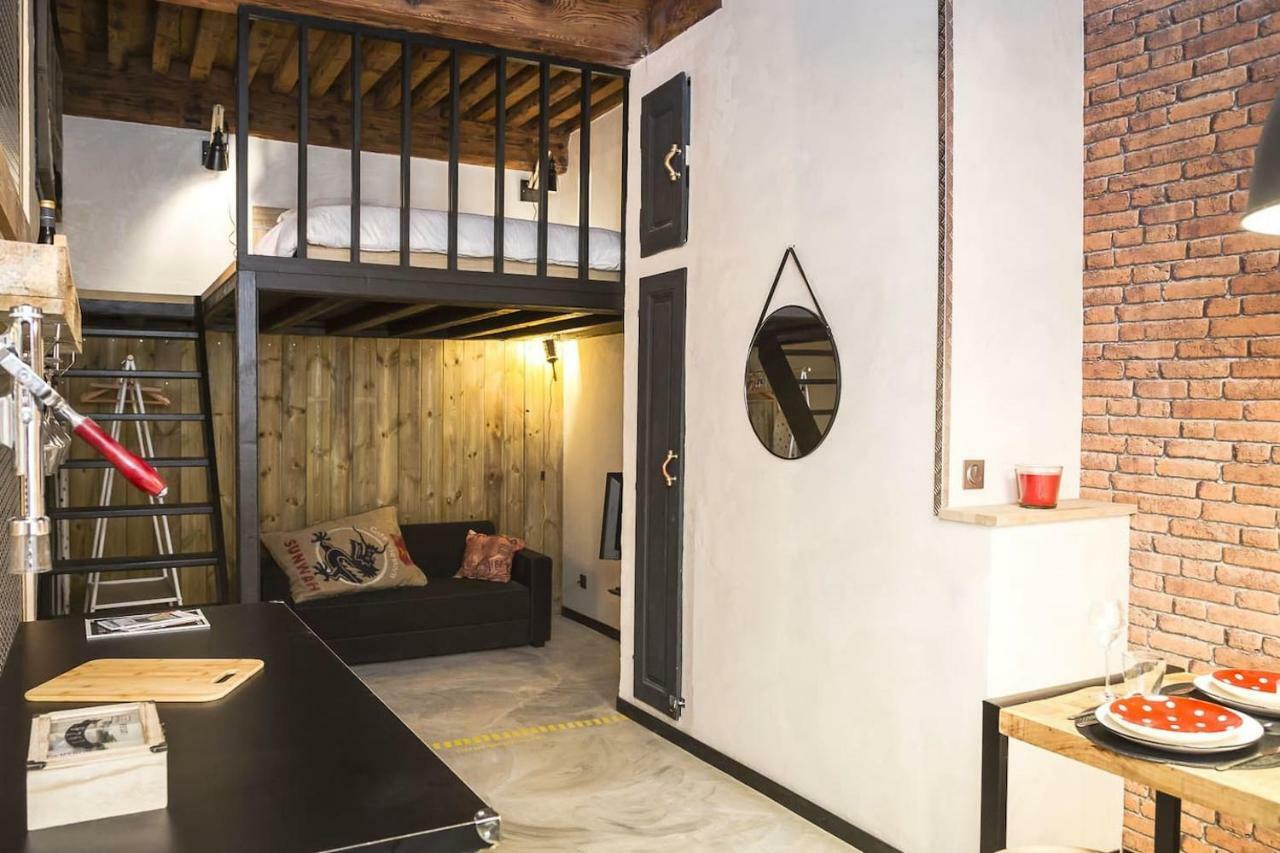Small Factory Apartment Lyon Exterior photo